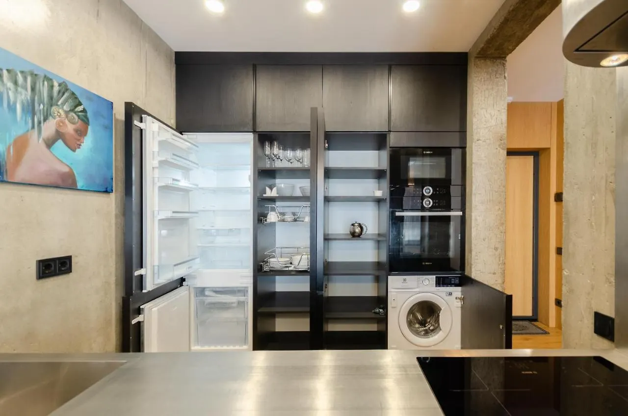 Petrovdom 23-173 In Stylish Apartments At Rc Киев