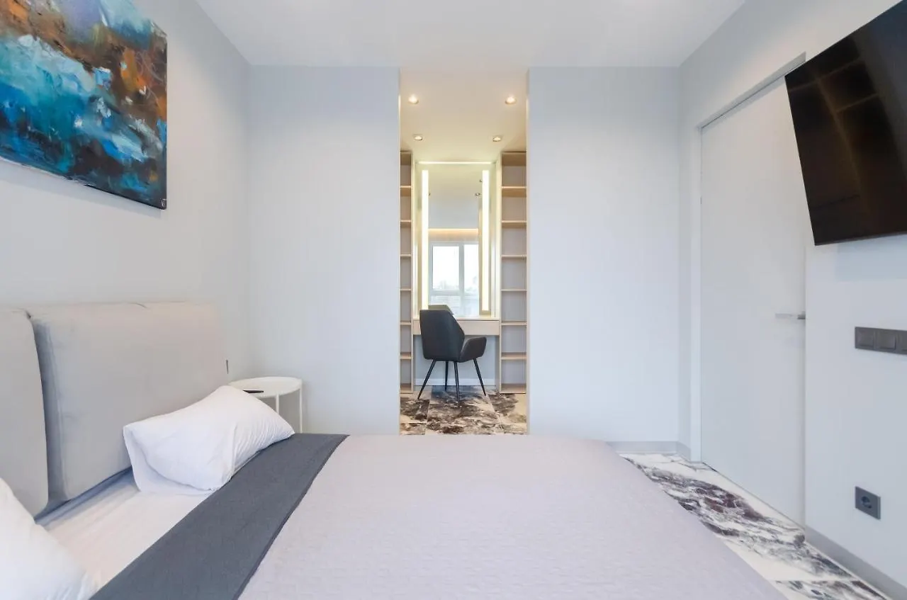 Petrovdom 23-173 In Stylish Apartments At Rc Киев