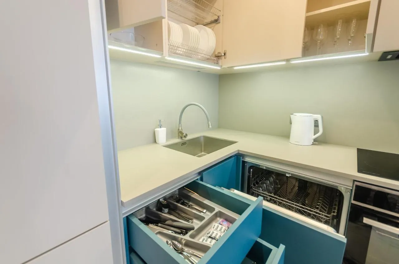 Petrovdom 23-173 In Stylish Apartments At Rc Киев