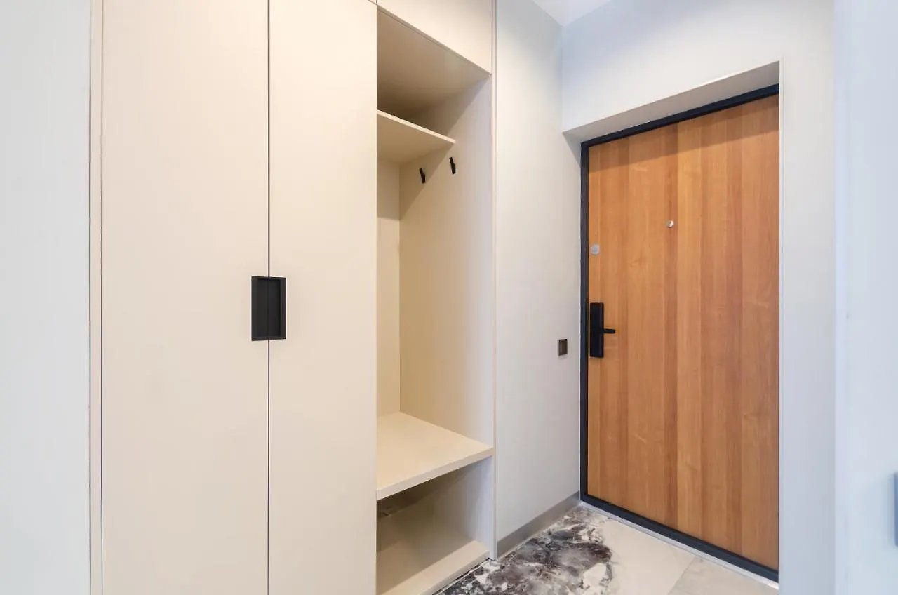 Petrovdom 23-173 In Stylish Apartments At Rc Киев